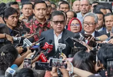 Hasto Didampingi  12 Pengacara Dalam Sidang Praperadilan Dipimpin Todung Mulya Lubis