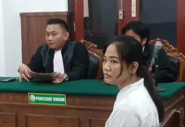 Wanita Yang Mengaku  Bisa WhatsApp Sama Dewa Berhasil Tipu Bosnya Senilai Rp 63 M