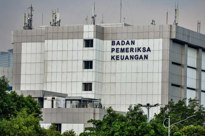 Kepala Auditor BPK  Diperiksa KPK Selama 8 Jam