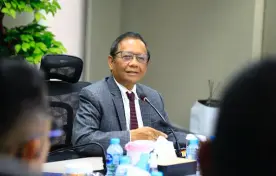 Tipikor Terkait Dugaan Mark Up Proyek Whoosh, Mahfud MD Siap Diperiksa