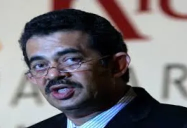 Dicabut Paspornya Riza ChalidJurist Tan Menjadi Stateless