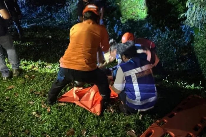 Mayat Pria Dengan Tangan-Kaki Terikat Ditemukan Di Tepi Tol Jagorawi