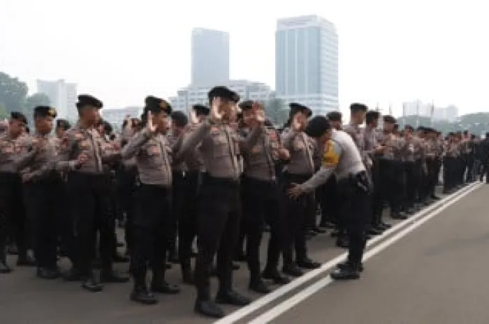 Polisi Kerahkan 1.963 Aparat Demo Buruh di Kawasan Monas