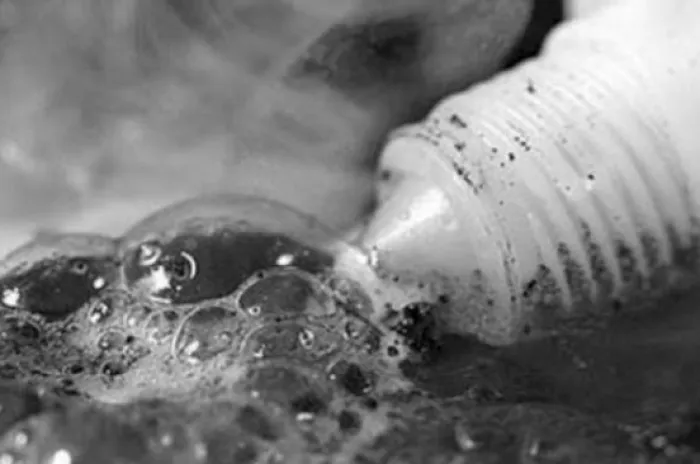 Dua Warga Kebayoran Lama Mendapat Teror Siraman Air Keras oleh OTK di Pamulang