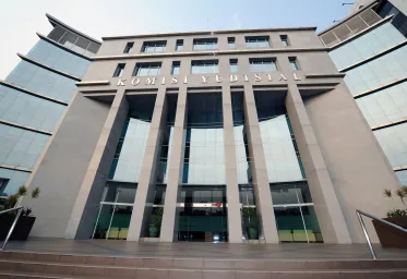 Rapat Paripurna DPR  Secara Resmi Setujui 7 Calon Anggota KY