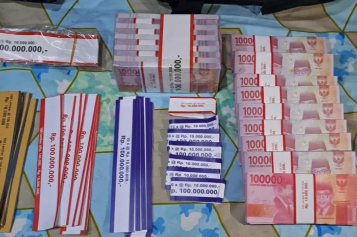 2 Orang Berhasil Ditangkap Saat Polisi Gerebek 