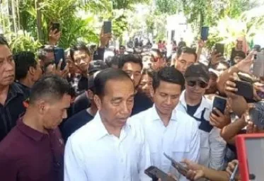 Hari Ini Jokowi Jalani Sidang Gugatan Ijazah dan Mobil Esemka