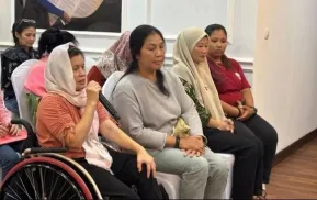 Di DPR  Mantan Pemain OCI Mengaku Pernah Disetrum Pakai Setruman Gajah