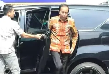 Akhirnya Jokowi Bikin Laporan di Polda Metro  Terkait  Tudingan Ijazah Palsu