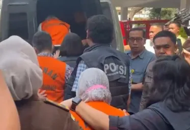 Polisi Tahan Tiga Tersangka Kasus Kematian Mahasiswi PPDS Undip 