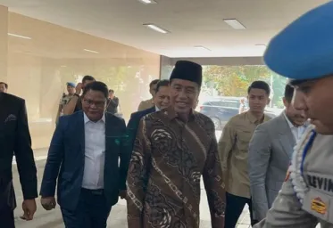 Seusai Diperiksa Bareskrim Ijazah Dibawa Pulang Jokowi