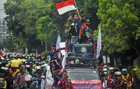 Nasional Hari Ini, Puluhan Ribu Ojol lakukan Demo, Menuntut Penurunan Potongan Aplikasi  