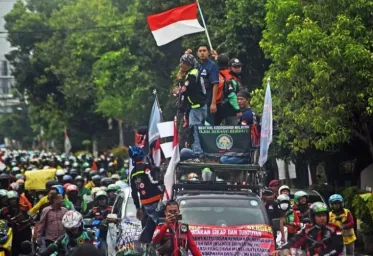 Hari Ini Puluhan Ribu Ojol lakukan Demo Menuntut Penurunan Potongan Aplikasi  