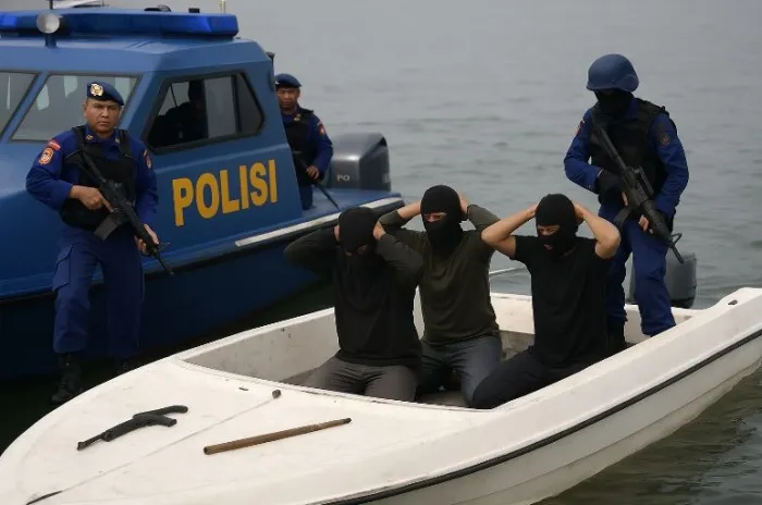 Polda Riau Kawanan Perompak Kapal Asing Berhasil Digulung Polda Riau,  Modus Pakai Aplikasi