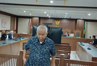 Hakim Vonis Mantan Dirjen Kemenhub 75 Tahun Penjara 