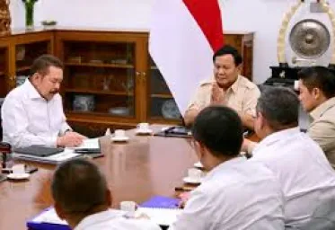 Presiden Prabowo  Tibatiba Panggil KapolriJaksa Agung ke Istana Semalam