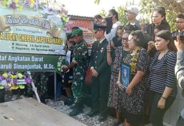 Para Tersangka Cuma Pangkat Pratu Keluarga Prada Lucky Kecewa