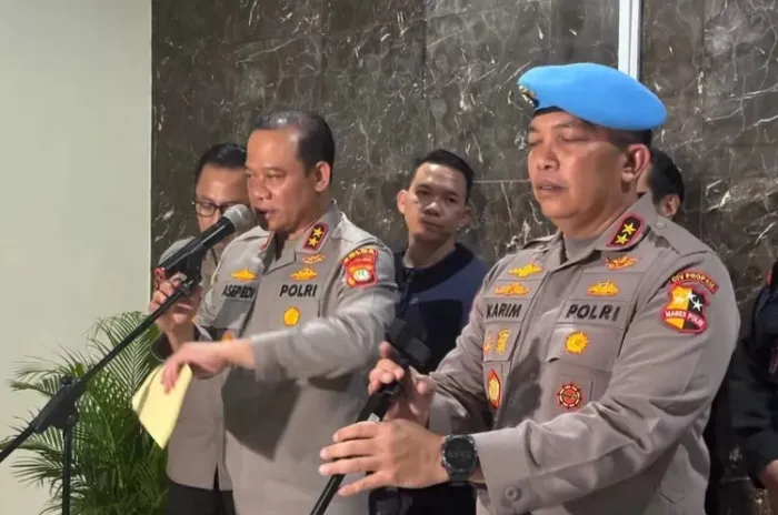 Polri Amankan 7 Anggota Brimob Penabrak  Sopir Ojol Saat Mengamankan Demo 