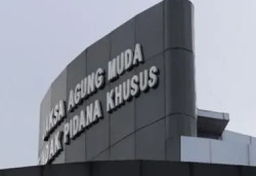 Dakwaan 9 Tersangka Kasus Minyak Mentah Tak Segera Kelar Kejagung Minta Maaf 
