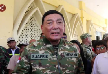 Menurut Sjafrie Bantuan Asing Terhadap Korban Banjir Merupakan Bantuan Bersifat Personal 