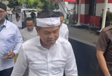 Wakil Walkot Bandung Sebagai Tersangka KDM Minta Semua Hormati Proses Hukum 