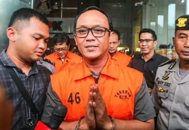 Bupati Lampung Tengah  Sempat Goda Wartawati Meski Telah Berstatus Sebagai Tersangka 