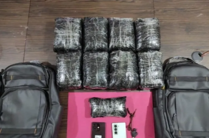 Polda Riau Berhasil Sita 47 Ribu Butir Ekstasi Yang Dibawa Pakai Motor di Kota Dumai 