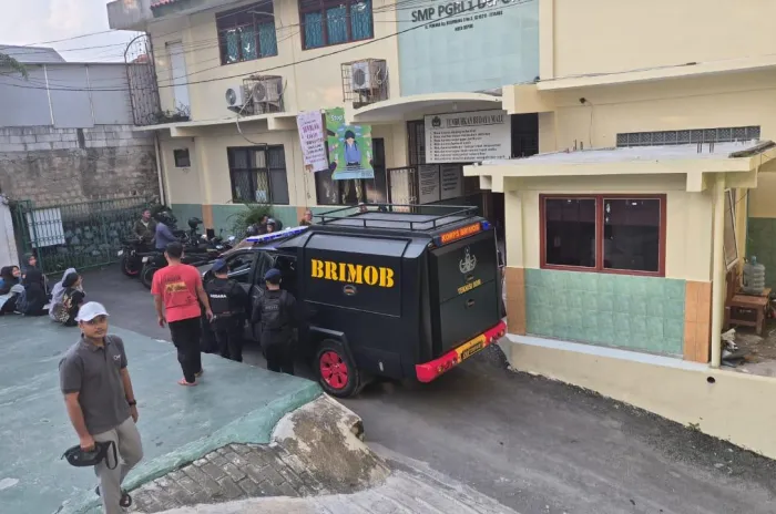 Polisi Pastikan Tidak Ada Bom di 10 Sekolah di Depok, Tetapi si Peneror  Tinggalkan Pesan 