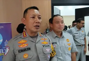 Polda Metro Jaya Secara Proaktif Membantu Penanganan Bencana