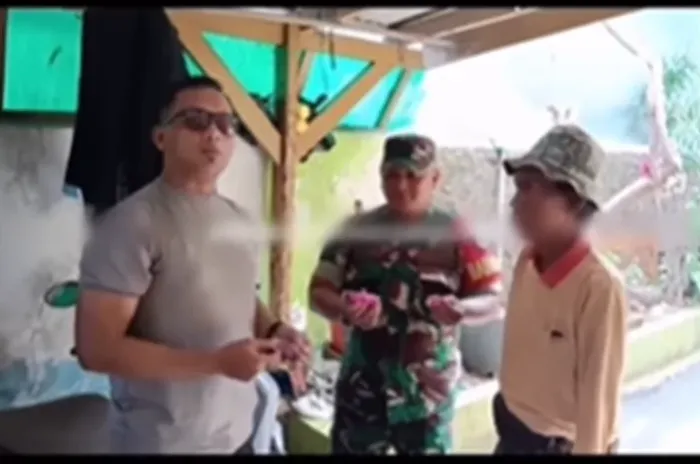Anggota TNI-Polri Yang Sempat Tuduh  Penjual Es Kue Berbahan Spons Meminta Maaf