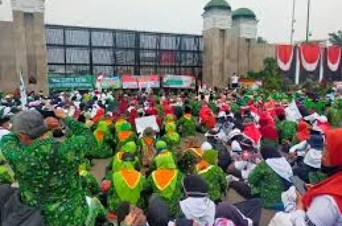 Demo Guru Madrasah  di Depan Gedung DPR, 1.600 Aparat Diterjunkan 