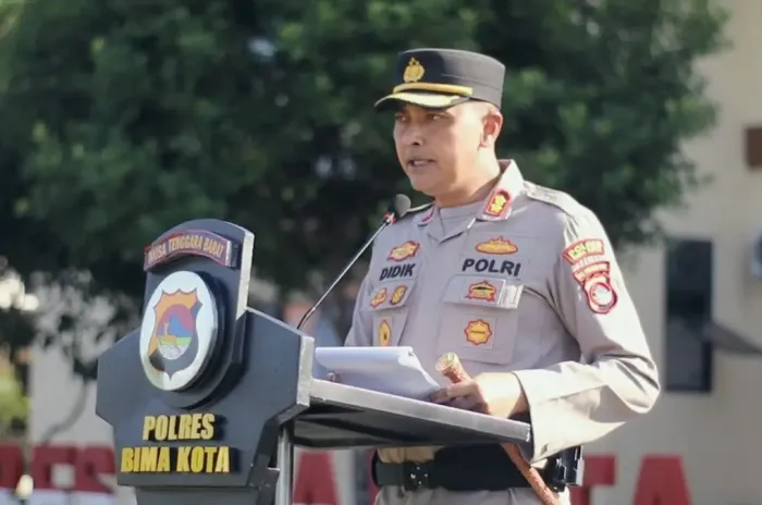 Diduga Terima  Uang Narkoba, Kapolres Bima Kota Dinonaktifkan 