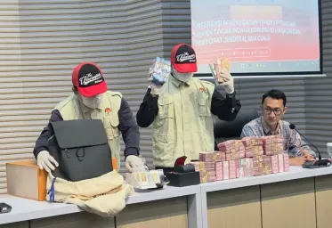 KPK Himbau Pemilik PT  Blueray Menyerahkan Diri 