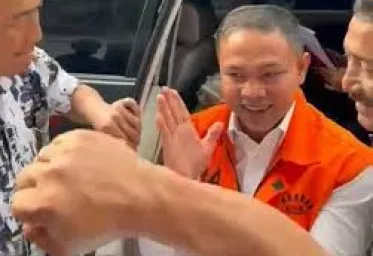 Gubernur Riau  Didakwa Jaksa Lakukan Pemerasan atau Gratifikasi Rp 35 Miliar