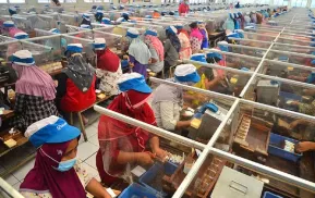 KPK Surati Pengusaha Rokok Untuk Diperiksa Terkait Kasus Korupsi di Bea Cukai 