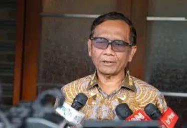 Dalam Kasus Yaqut Mahfud Menilai  Pimpinan KPK Tak Berwenang Tetapkan Tersangka 