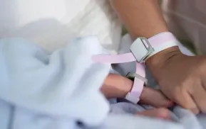 Polisi Tangkap Enam Orang Terkait Sindikat Penjualan Bayi di Sumut