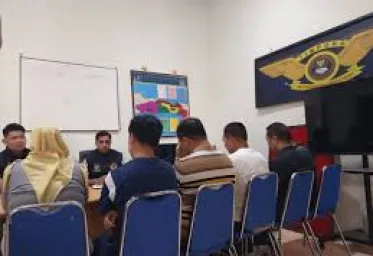 4 WNA Asal China Dideportasi Setelah Ambil Sampel Tanah Tambang di Gorontalo 