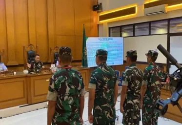 4 Anggota TNI Didakwa Lakukan Penganiayaan Berat Terhadap Andrie Yunus