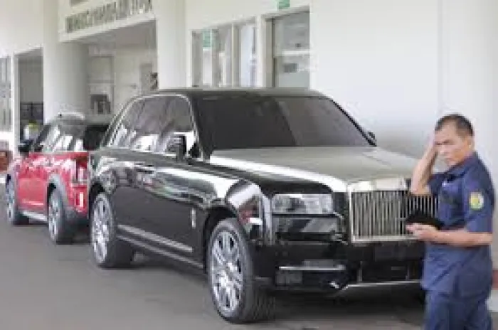 Kejagung Lelang Barang Mewah Hasil Sitaan Dari Sandra Dewi