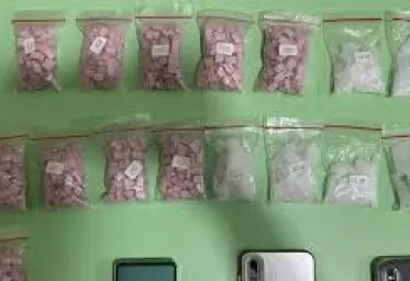 Polisi Gerebek dan Gagalkan Peredaran Ribuan Butir Ekstasi dan Sabu di Jakut 
